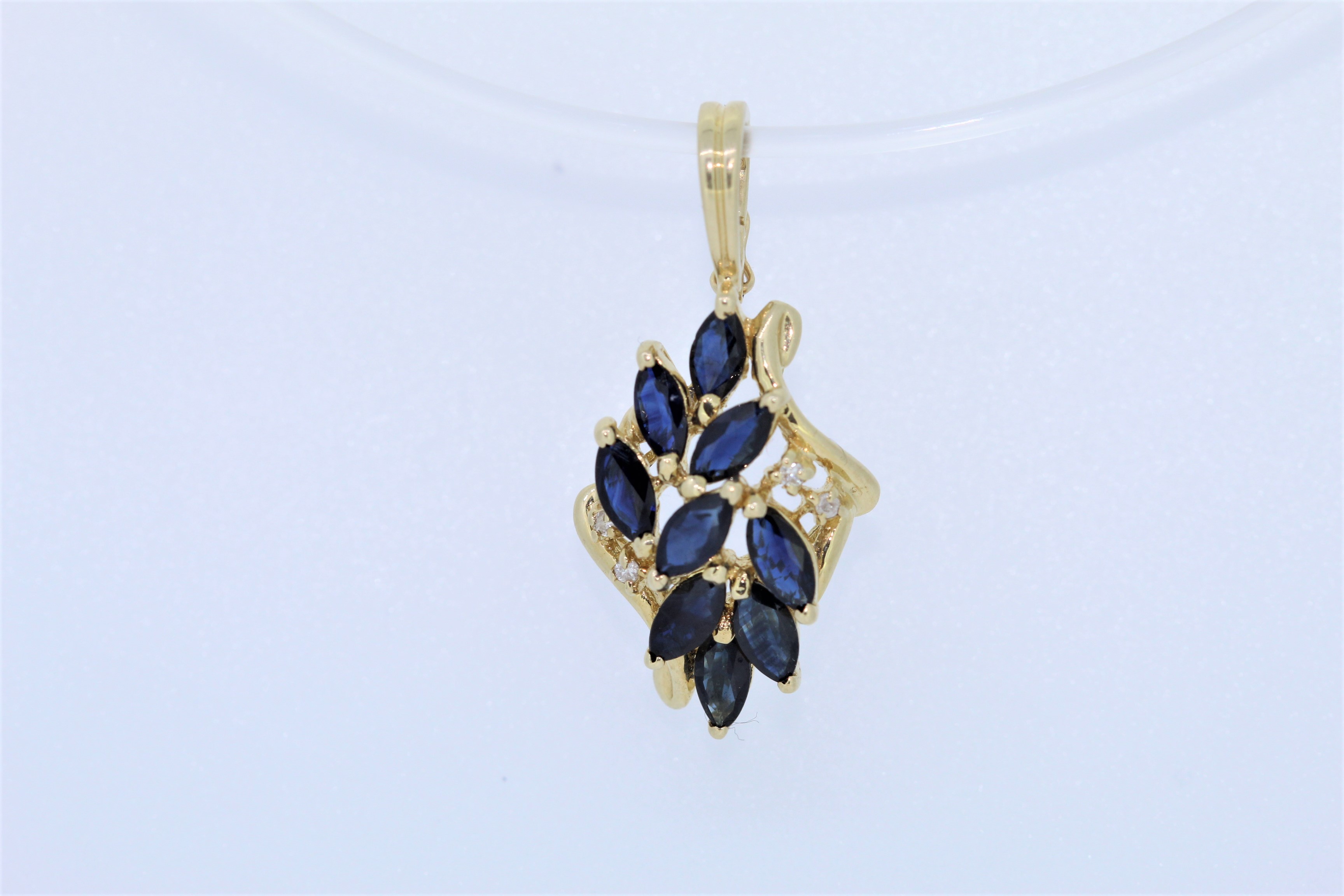 14k Yellow Gold Sapphire And Diamond Set Pendant - Image 4 of 4