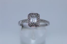 18ct Hallmark White Gold Emerald Cut Diamond Set Ring