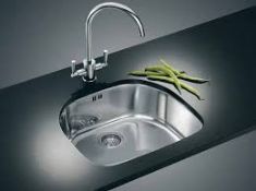 NEW (N16) FRANKE EIGER KITCHEN TAP SILK STEEL. RRP £281.99. Contemporary bi-flow tap Built in...