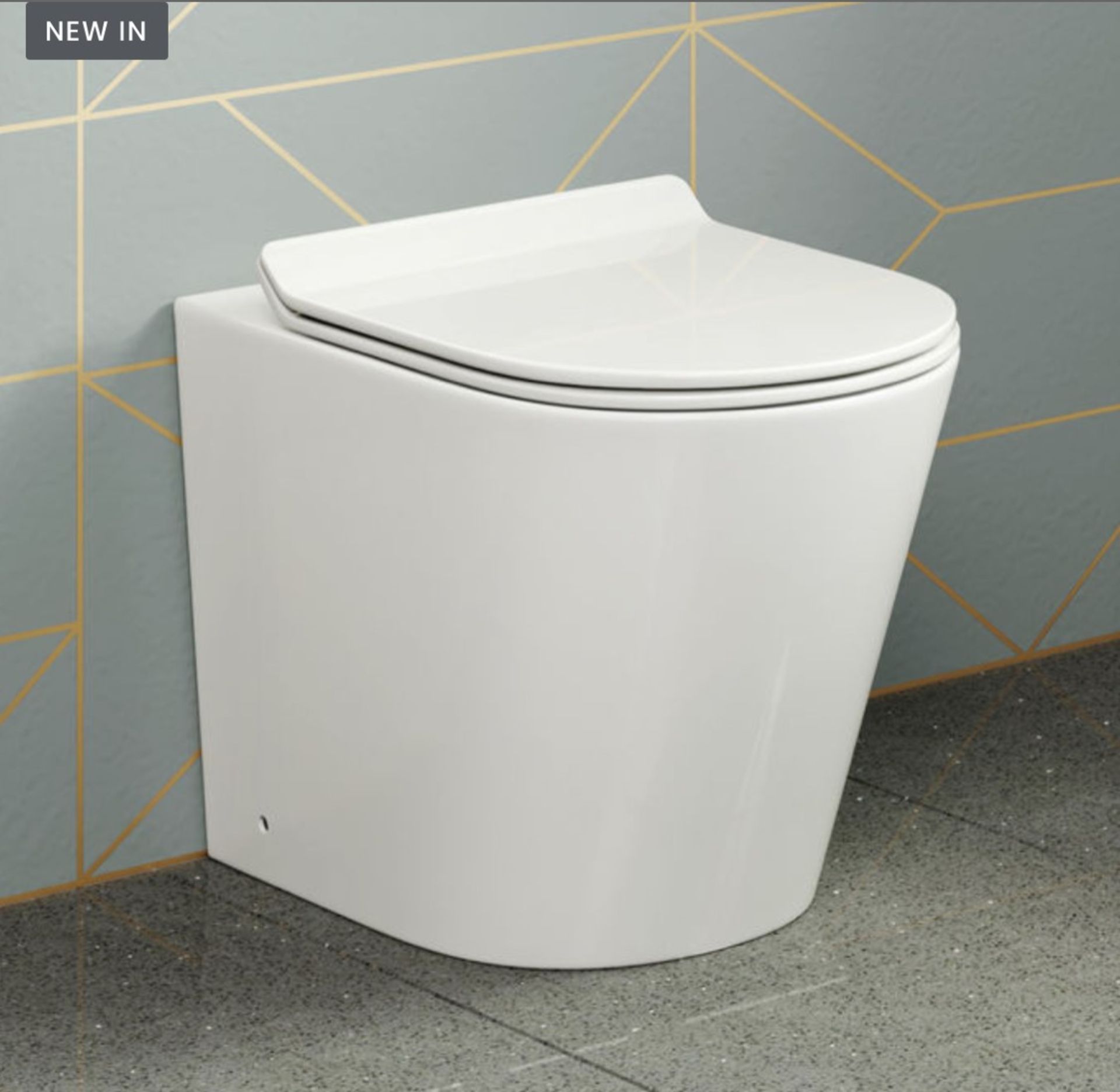 NEW & BOXED Lyon Back To Wall Toilet with Slim Soft Close Seat. RRP £349.99 Our Lyon back to ... - Image 3 of 3