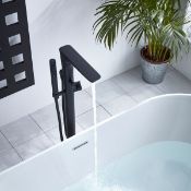 NEW (D35) NEW & BOXED Black Canim Freestanding Bath Mixer Tap & Handheld Shower Head. TB3086B....