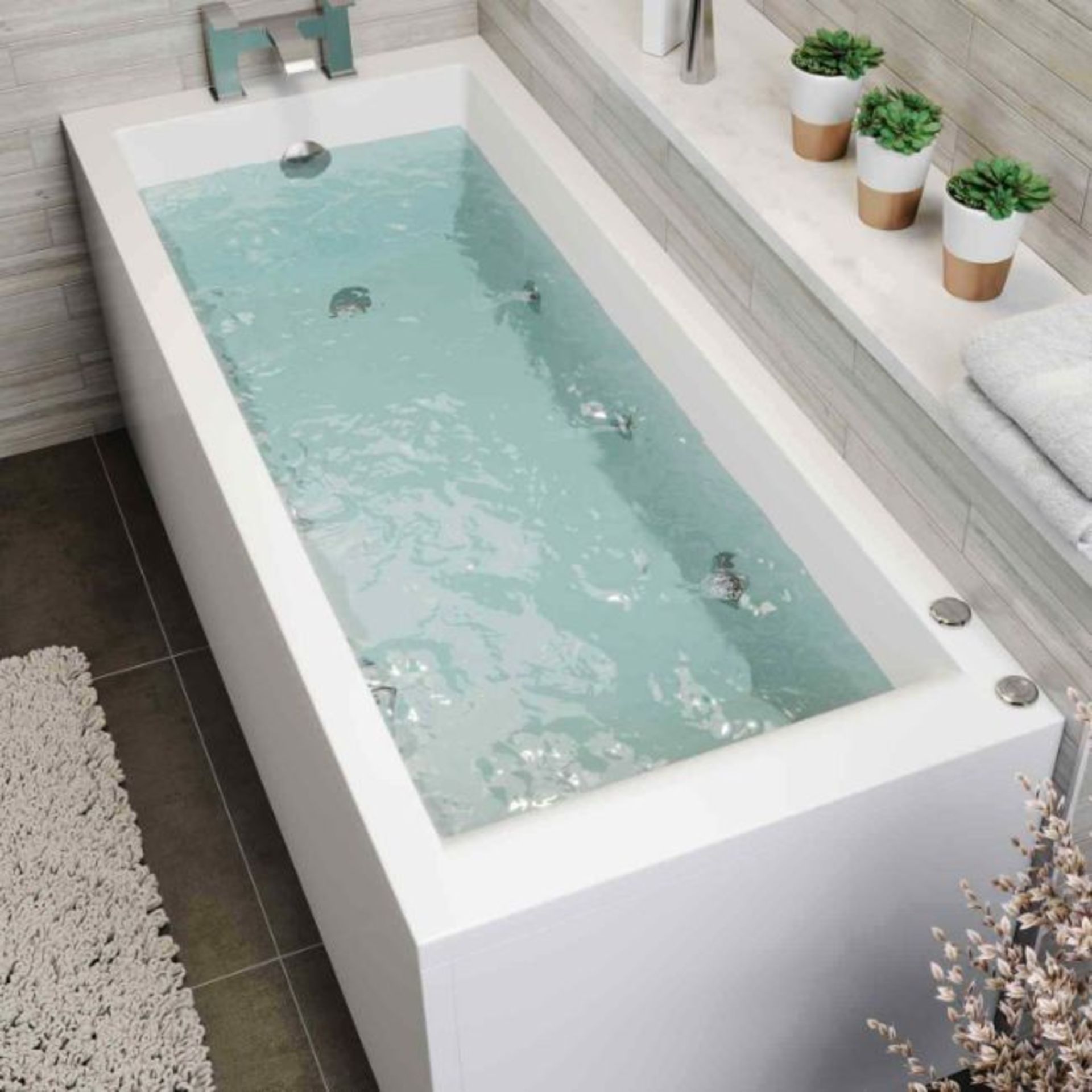 NEW 1700x700x545mm Whirlpool Jacuzzi Single Ended Bath - 6 Jets. RRP £1,299.99.Spa Experience...