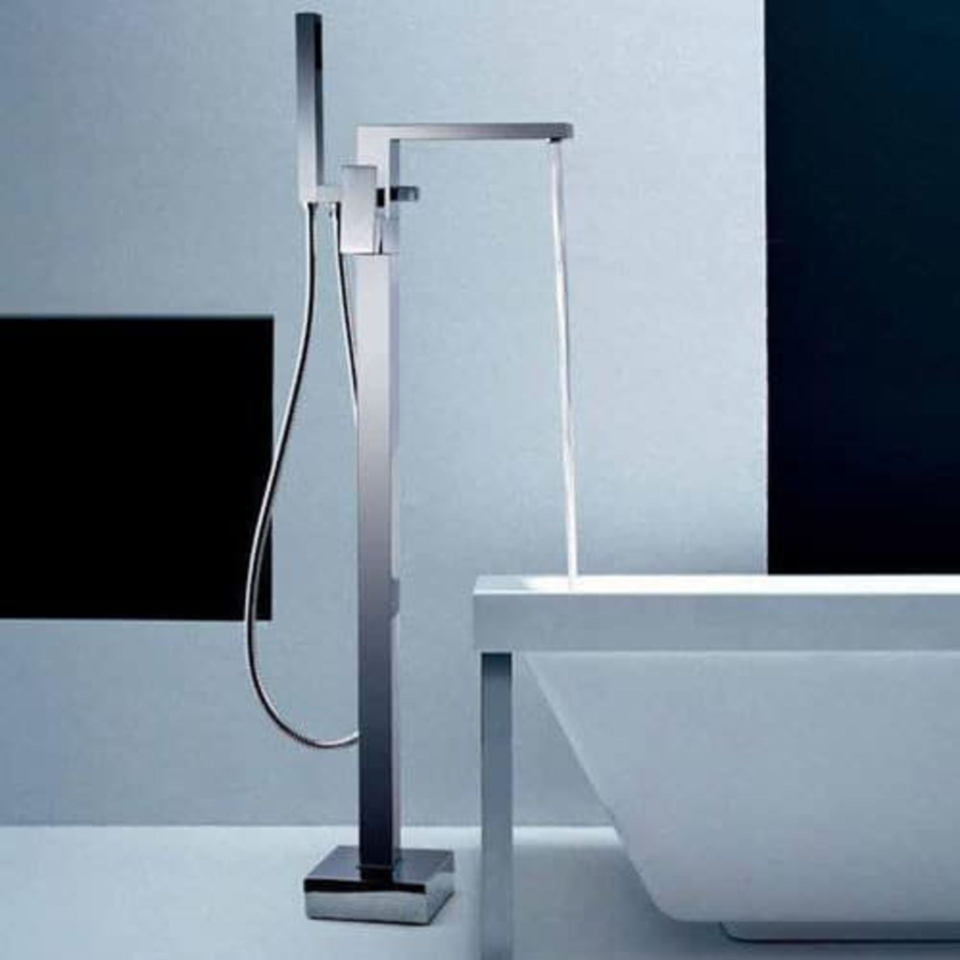 NEW (F8) Cuboid Freestanding Square Bath Shower Mixer Tap. Stunning Free standing bath shower t...