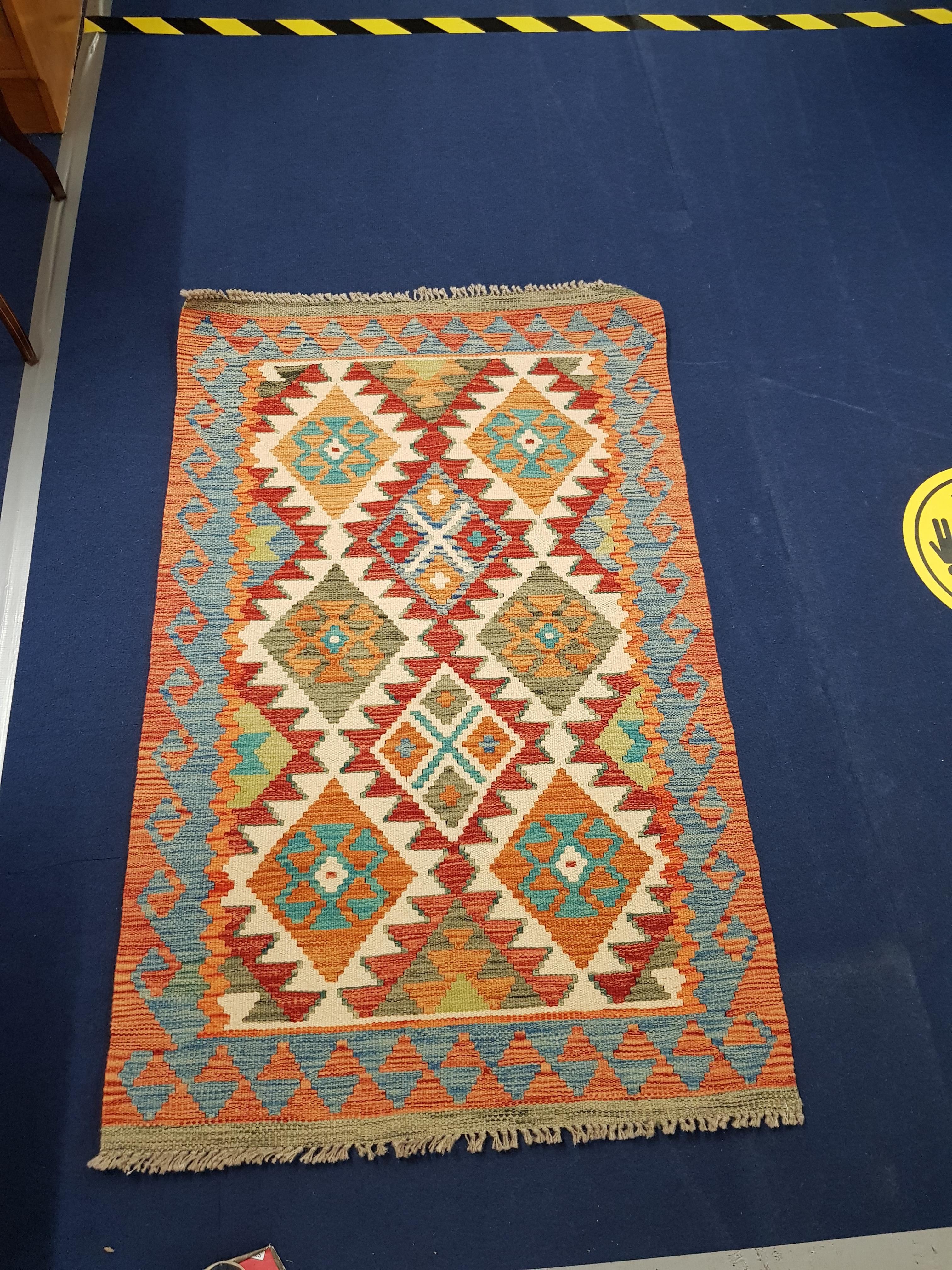 Choli Kilim Woolen Rug - Image 2 of 2