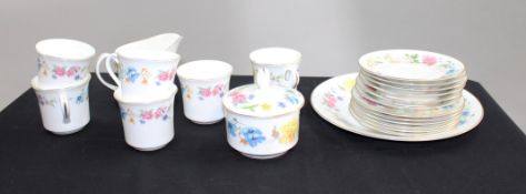 6 Place Royal Worcester Kentmere Tea Service