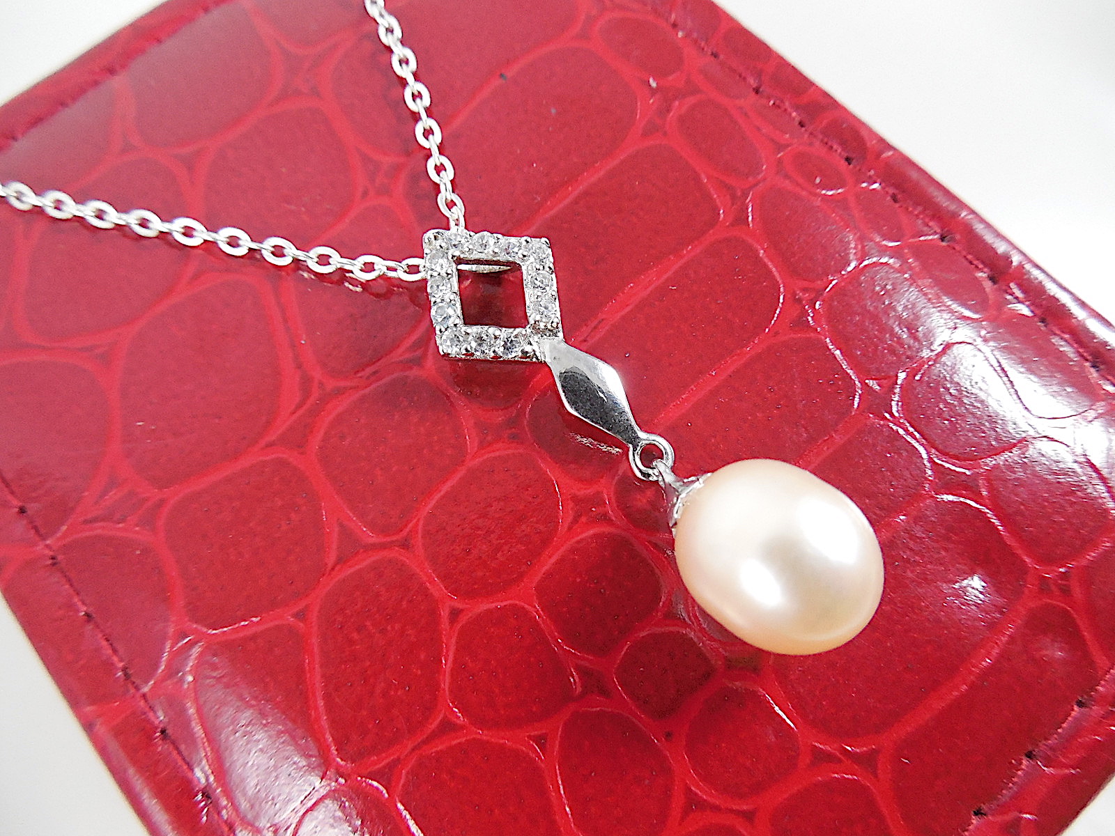 Silver necklace with Pearl pendant - Image 4 of 5