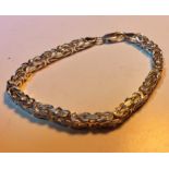 Stunning solid silver bracelet 7 inch length