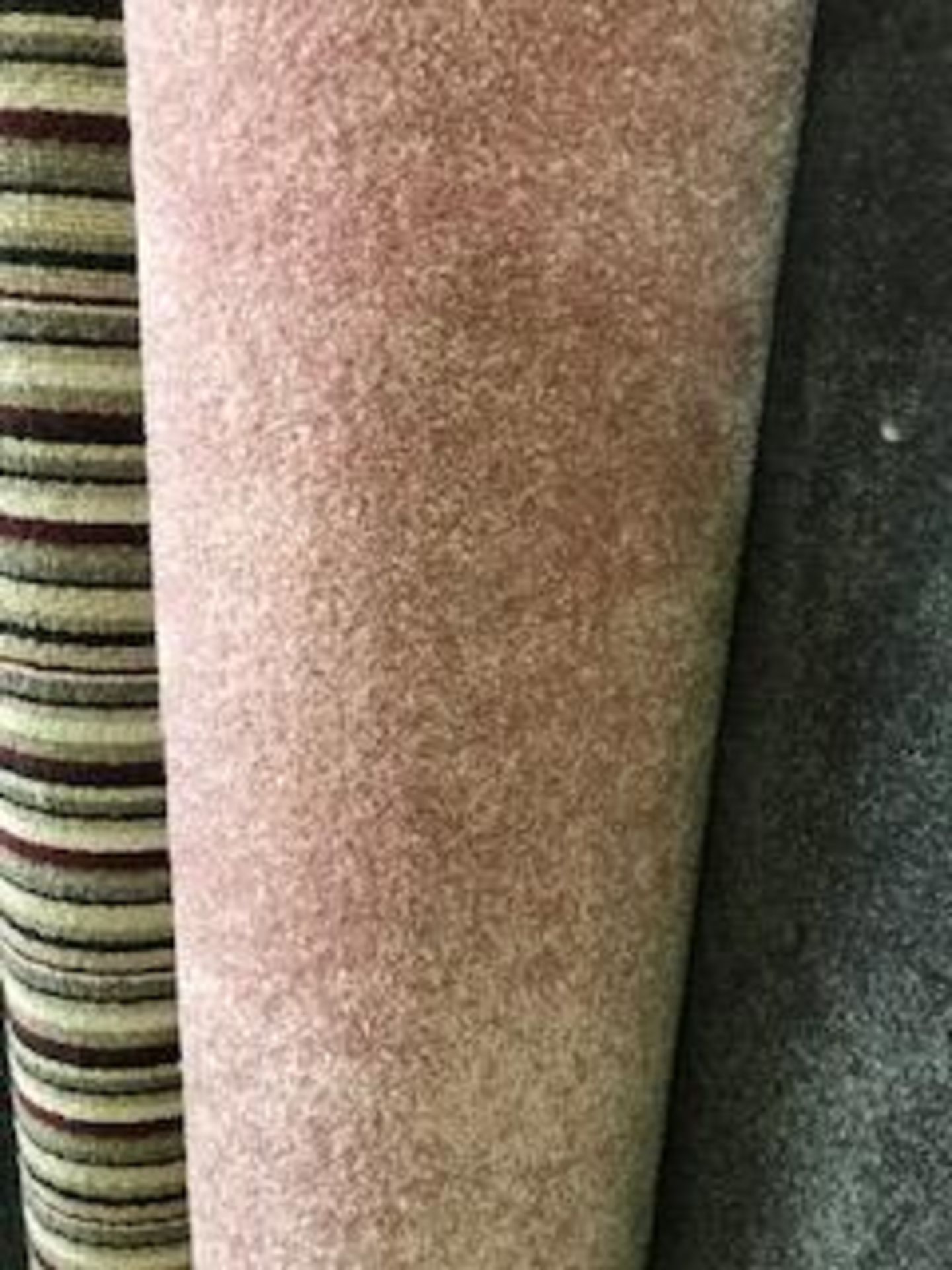 Firth twist dusty pink carpet 5.7m x 4m - Image 2 of 3