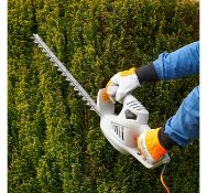 (P4) 450W Hedge Trimmer 450W motor and precision blades deliver a fast cutting motion - easily...