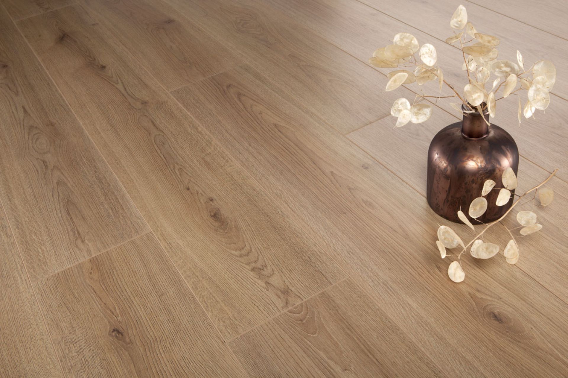 NEW 9.56 Square Meters of LAMINATE FLOORING TREND NATURE OAK. With a warm natural tone and a co...
