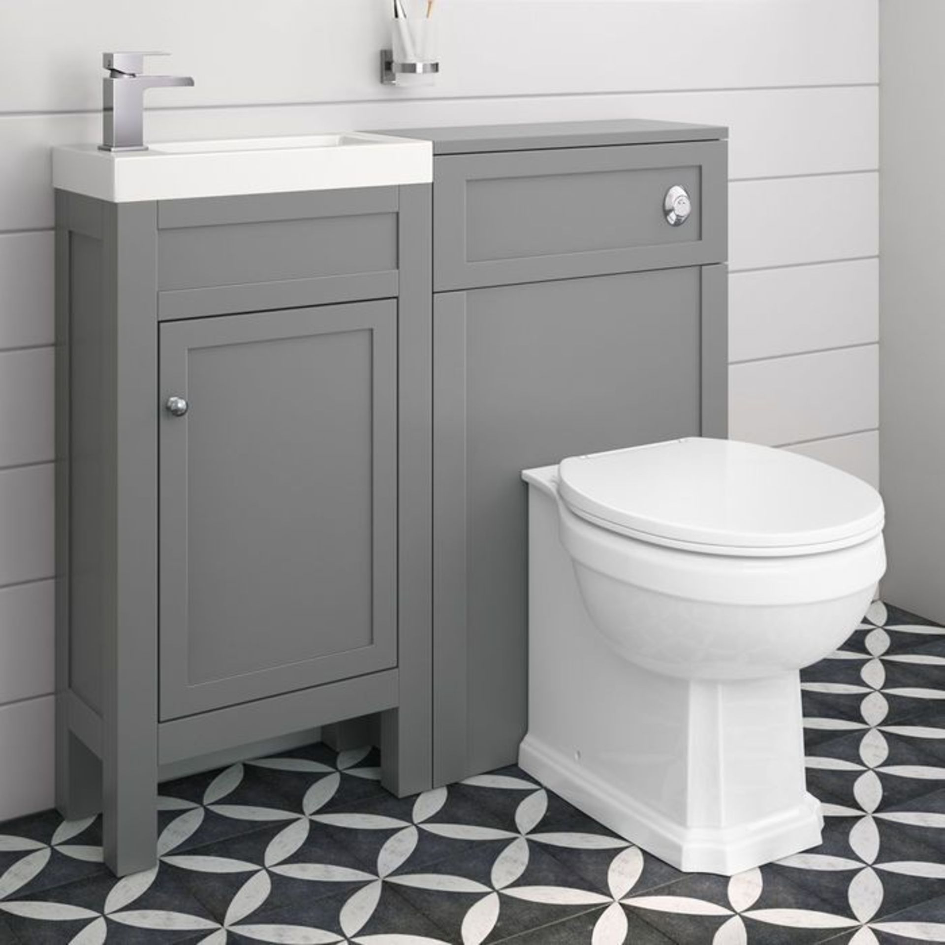 Pallet To Contain 8 x New Cambridge Traditional Back To Wall Toilet - White Seat. 629BWP. Tradi... - Image 2 of 3