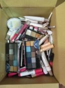 (Z61) Circa. 200 items of various new make up acadamy make up to include: illuminating liquid g...