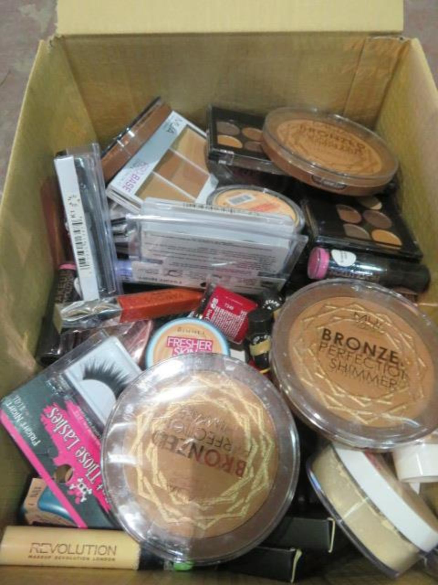 (Z177) Circa. 200 items of various new make up acadamy make up to include: rimmel fresher skin,...