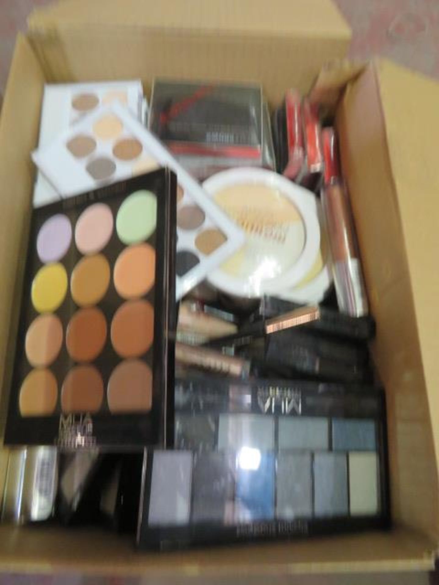 (Z97) Circa. 200 items of various new make up acadamy make up to include: highlight perfection,...