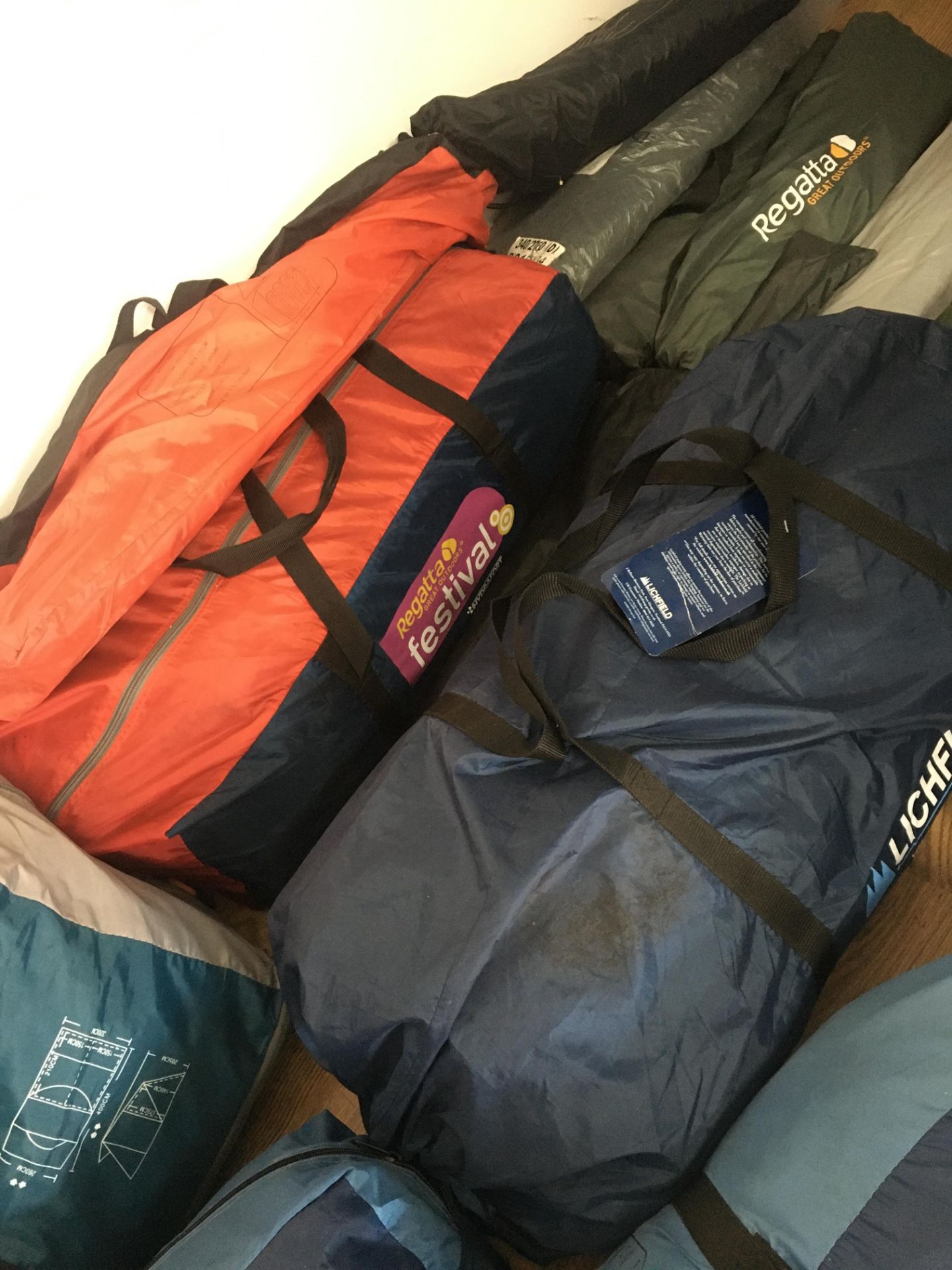 job lot of tents, windbreakers and sleeping bags 18 items £2000+ - Image 3 of 8