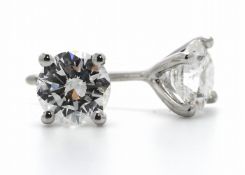 18ct White Gold Claw Set Diamond Earring 0.80 Carats