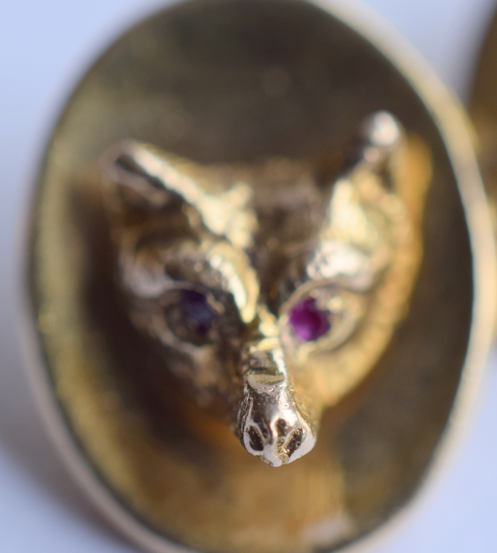 Pair Of Vintage 9ct Gold Fox Cufflinks - Image 6 of 6