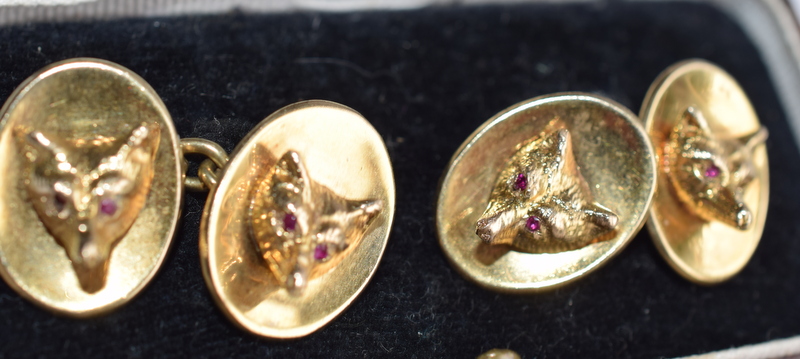 Pair Of Vintage 9ct Gold Fox Cufflinks - Image 3 of 6