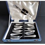 Mappin & Webb Silver Plated Cake Set