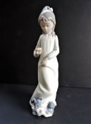 Lladro Nao Figurine