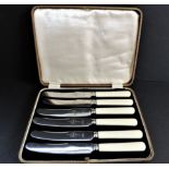 Cased Set Viners Art Deco Butter Knives
