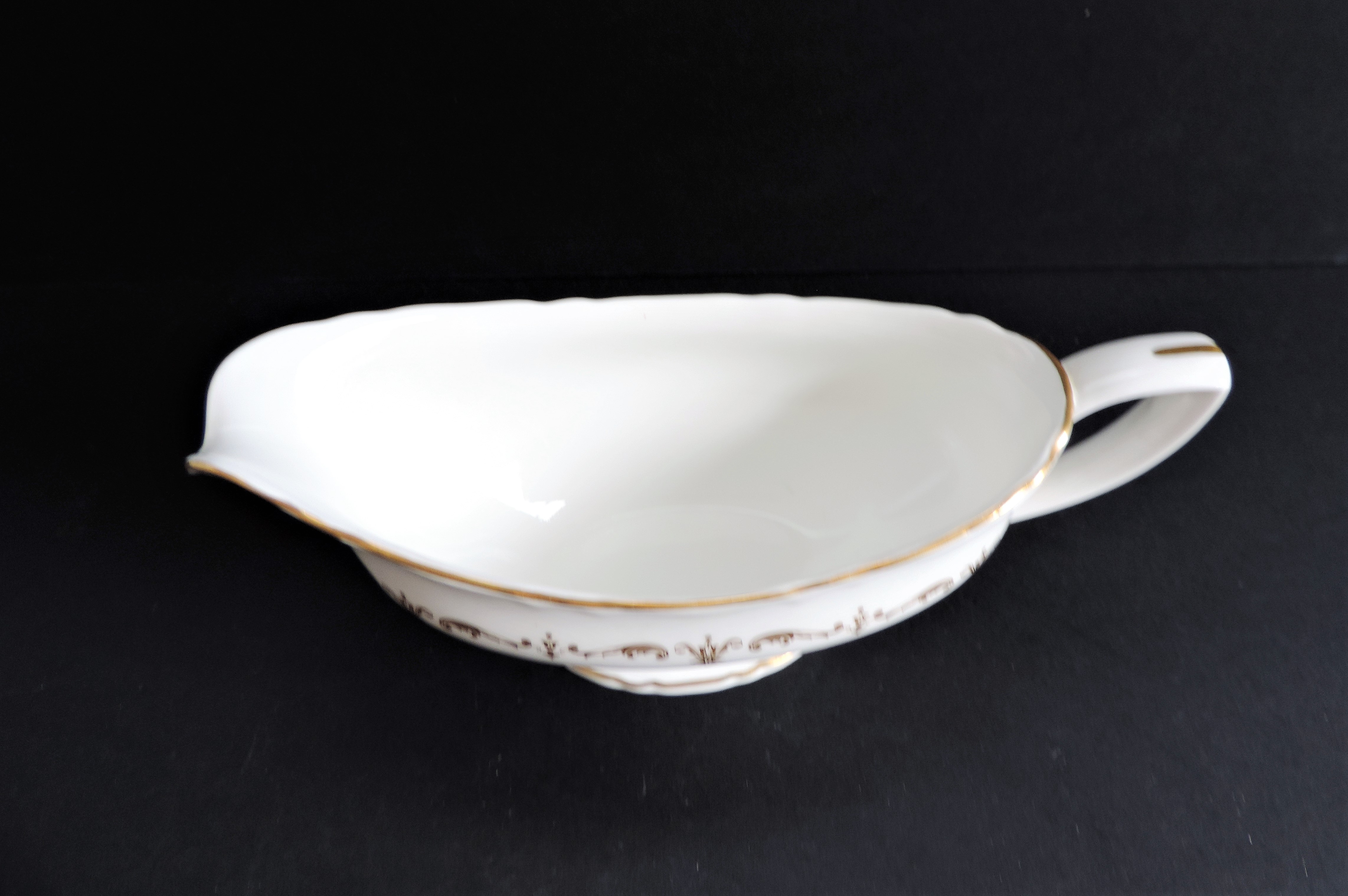 Royal Worcester Porcelain Sauce Boat - Image 2 of 4