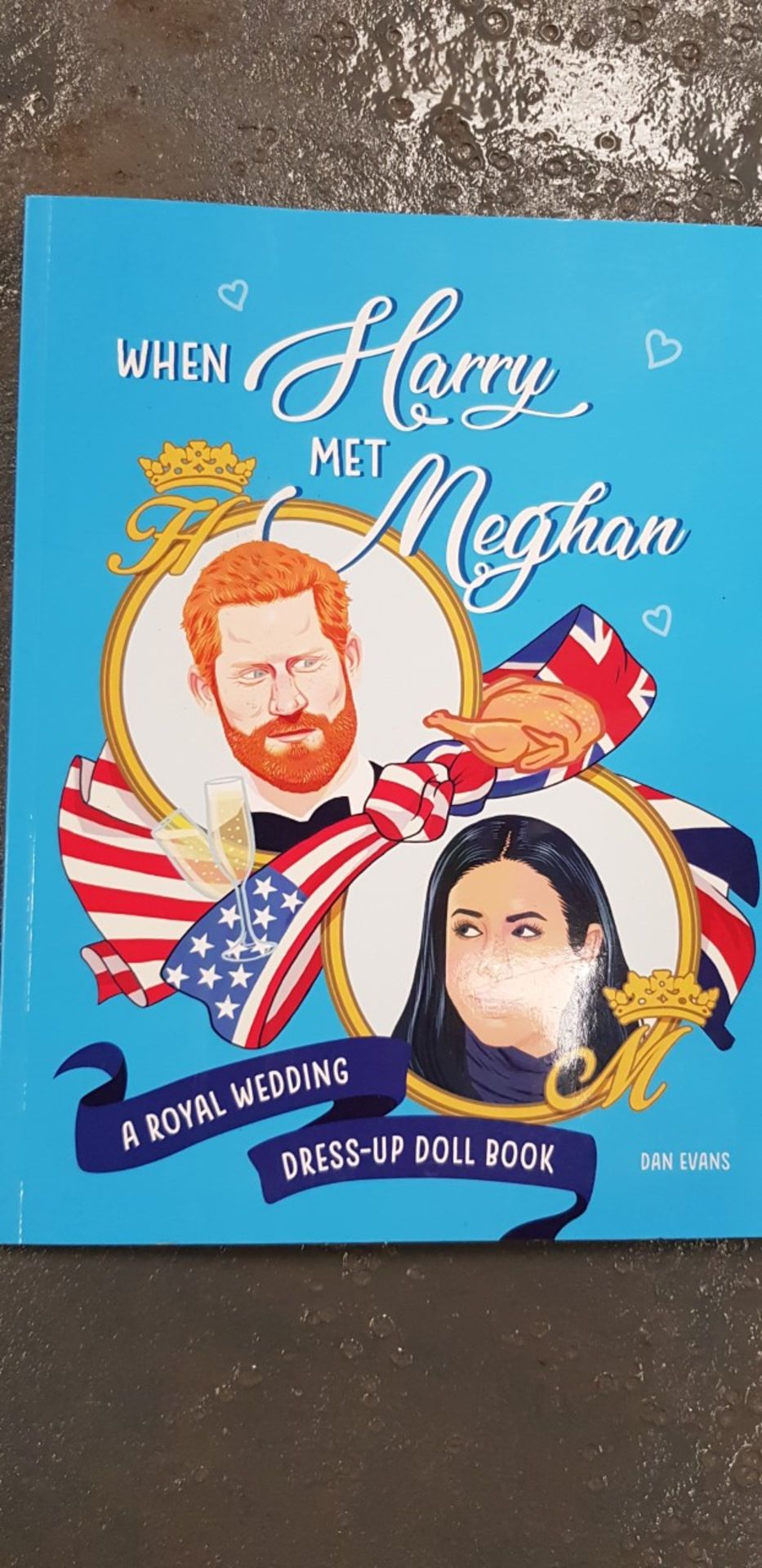 100 When Harry met Meghan A Royal wedding dress up doll book - Image 3 of 4