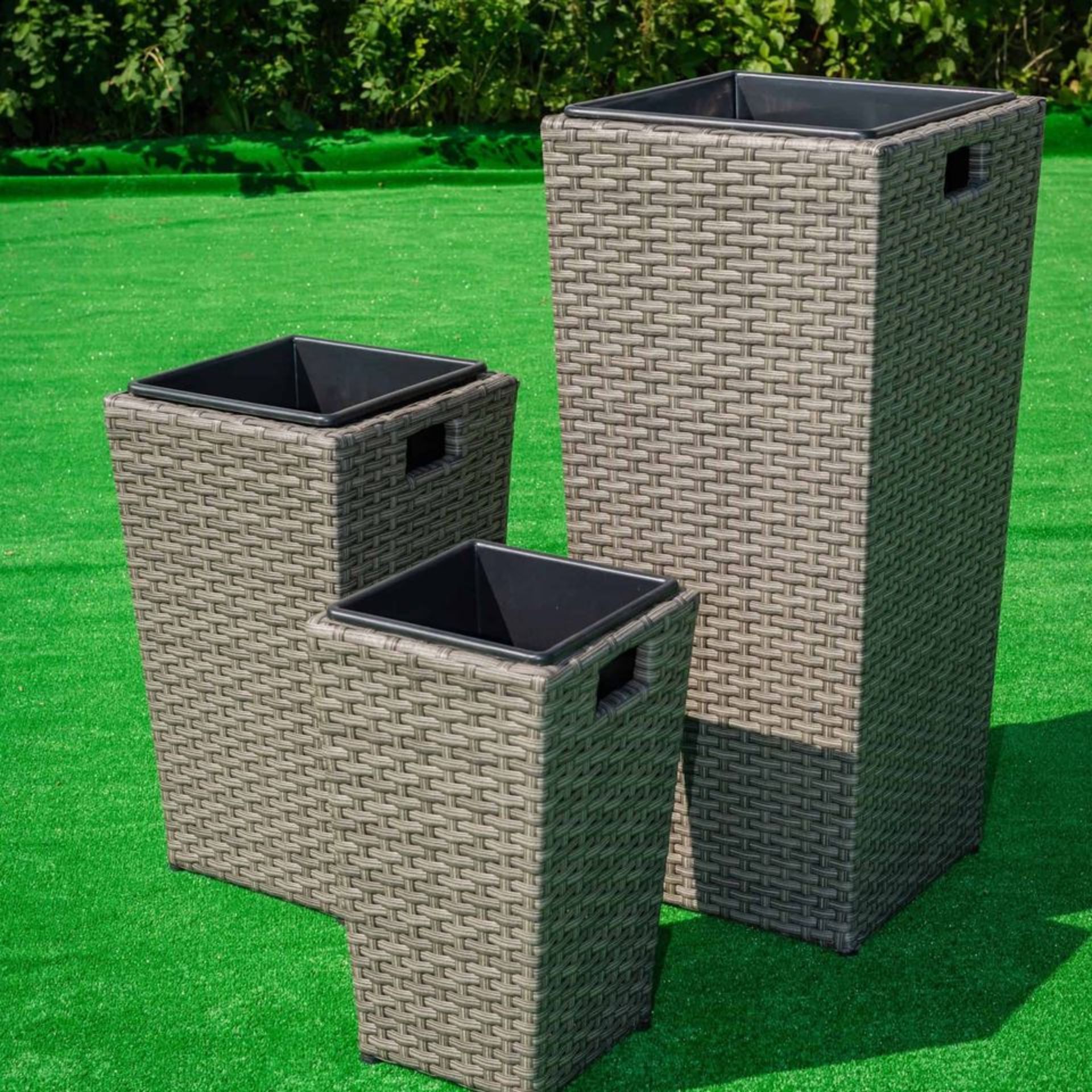 Set of 3 Rattan Planters in Grey mix rattan