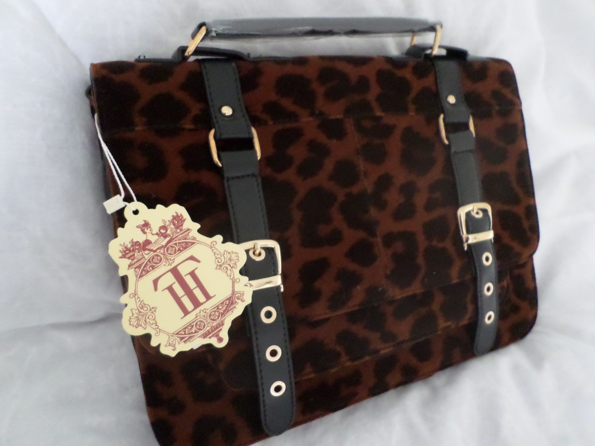 HT London Large Leopard Print Satchel/Briefcase. RRP £29.99. Brand New - Image 2 of 2