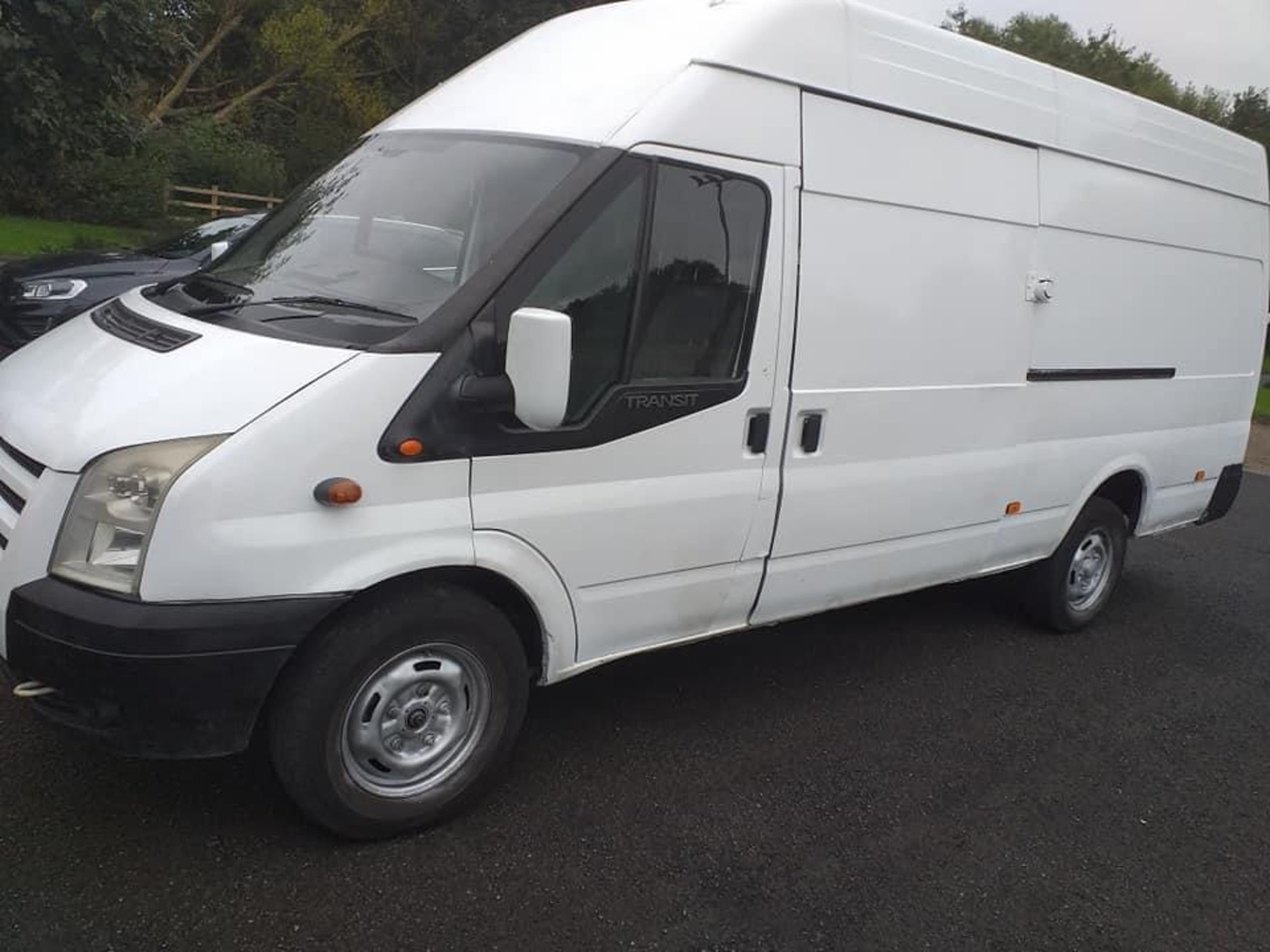 Ford Transit XLWB Jumbo 2.4 Diesel 2010 - Image 2 of 8