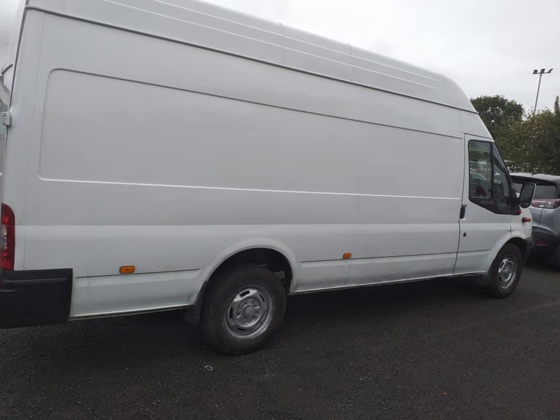 Ford Transit XLWB Jumbo 2.4 Diesel 2010 - Image 6 of 8