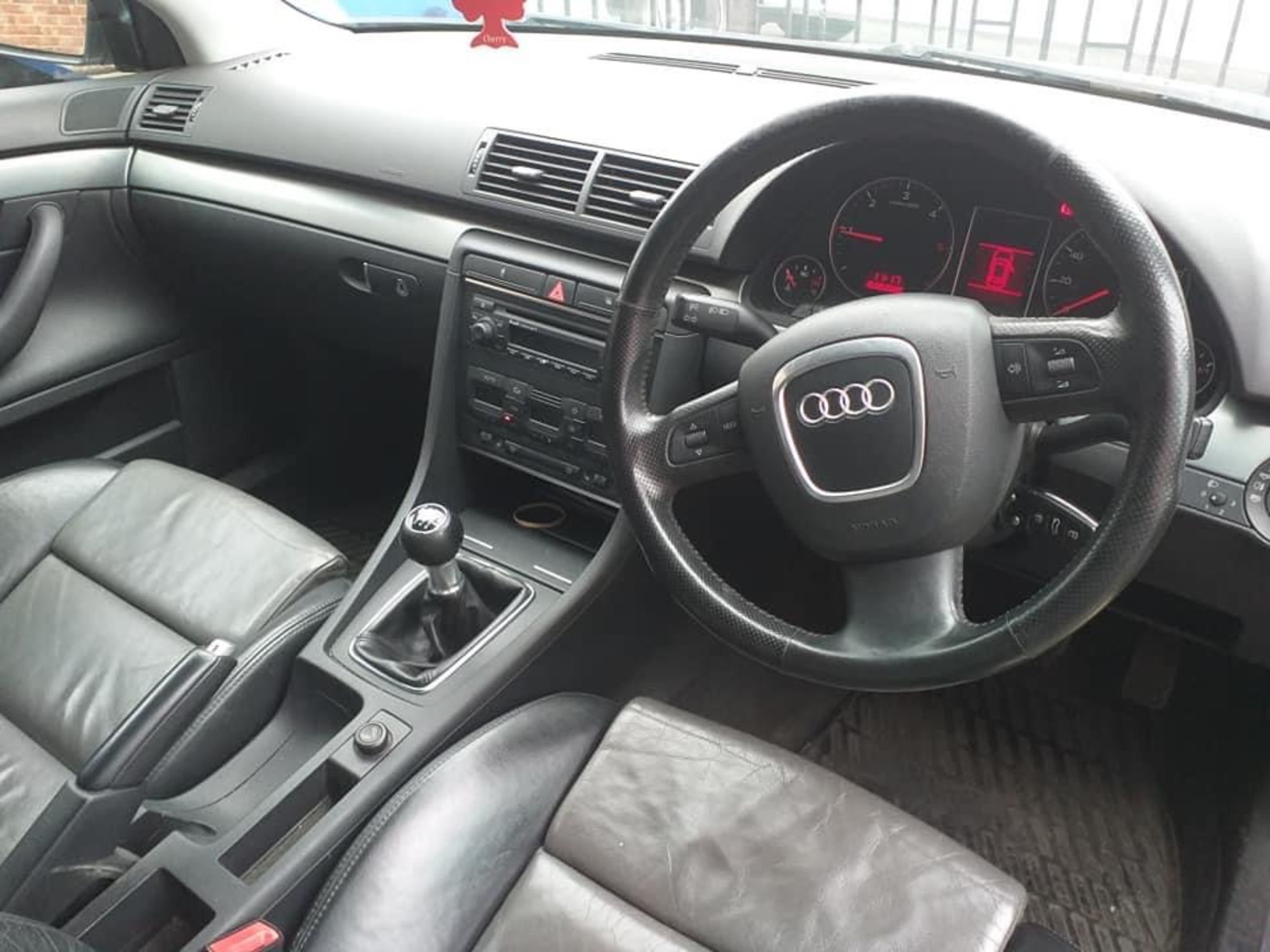 Audi A4 S line 2.0 TDI - Image 3 of 7