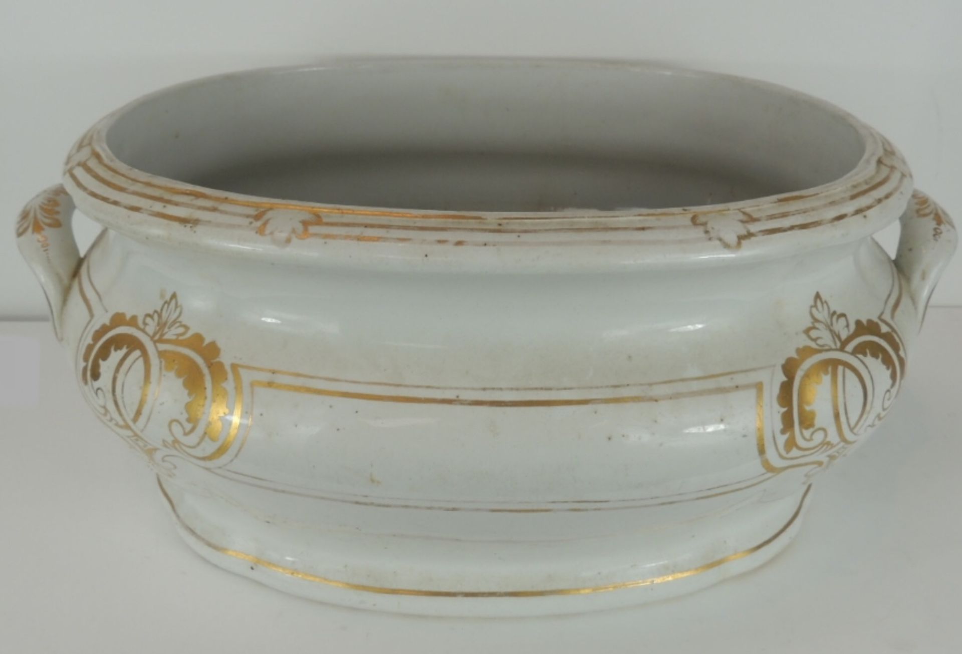 C19th white and gilt pottery foot bath