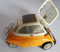 Vintage BMW Isetta 250 Model