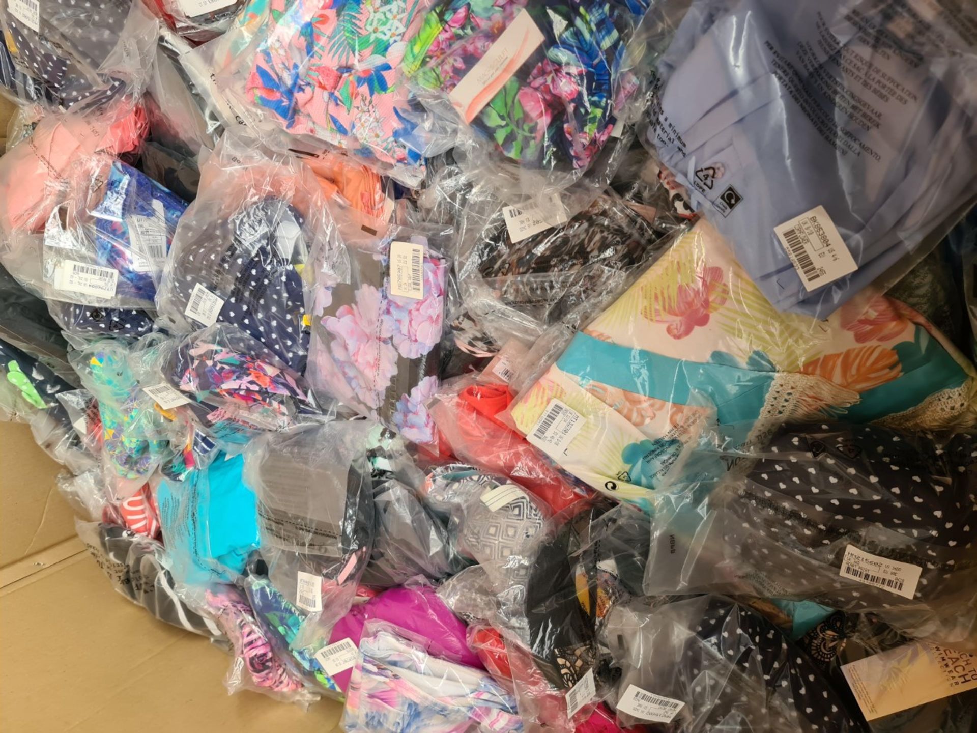 Approx. 3,884 Items of assorted Lingerie, Swimwear, Beachwear etc. Total retail value of £106,857.99 - Image 2 of 41