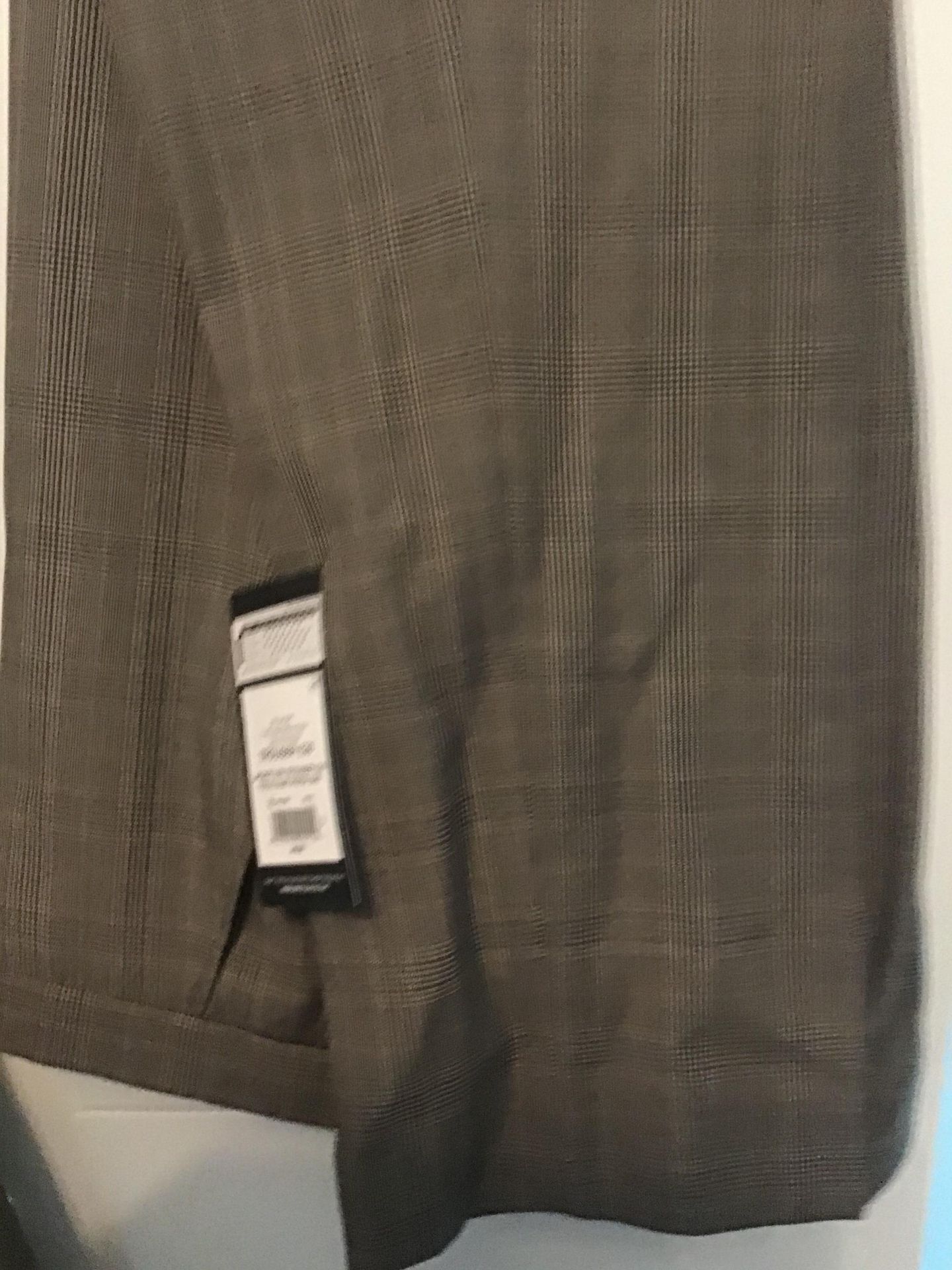 men’s suit - new with tags - Image 4 of 7