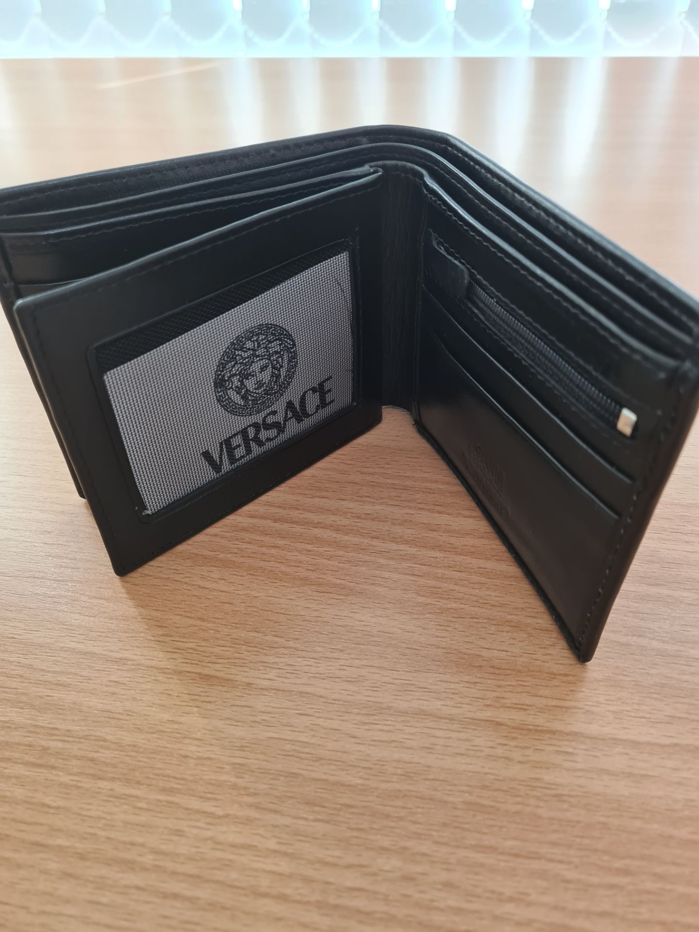 versace men's leather wallet - new with box - Bild 4 aus 8