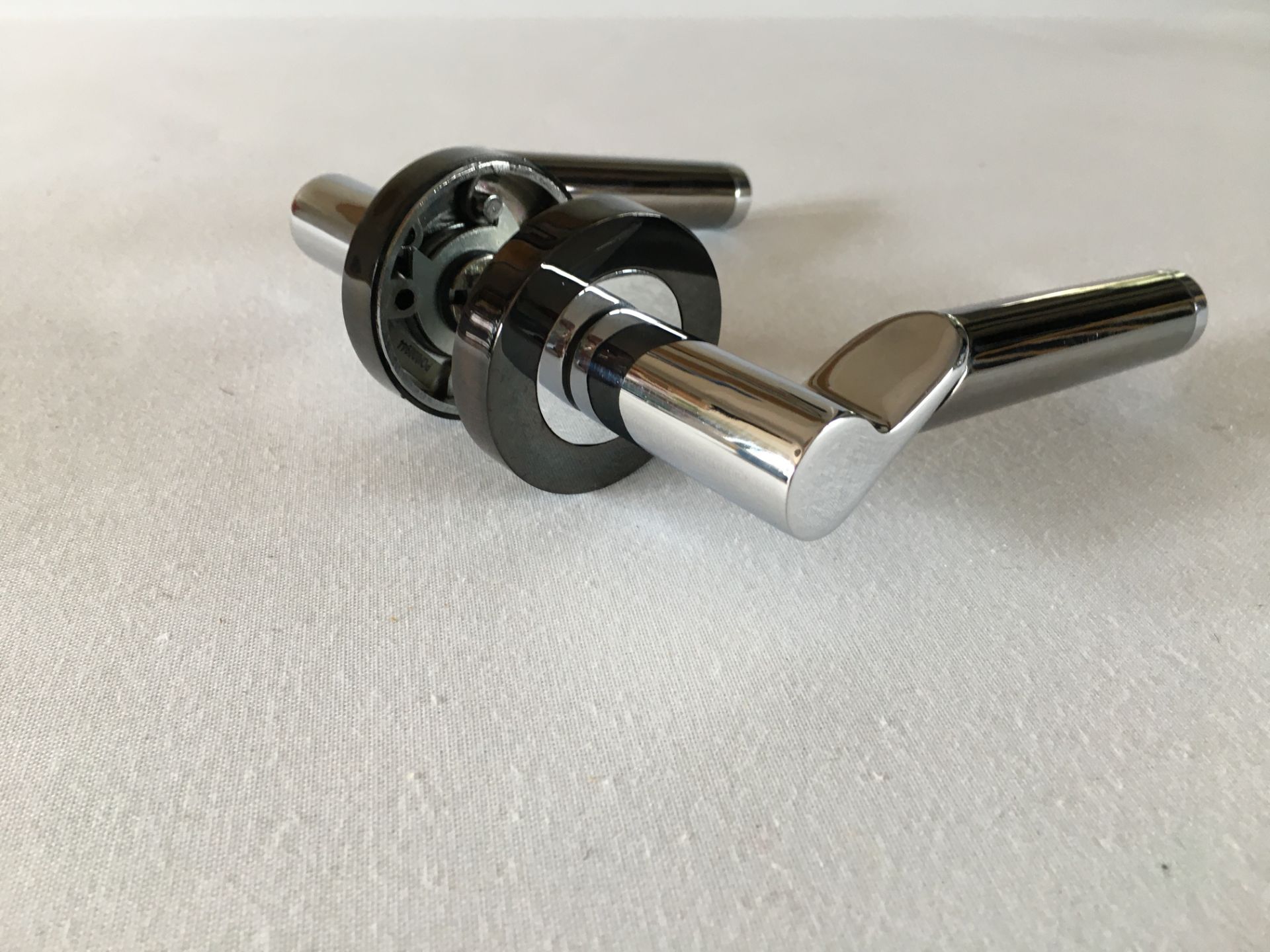 5 x pairs intelligent enterprises lever on rose polished chrome/black nickel - Image 5 of 7