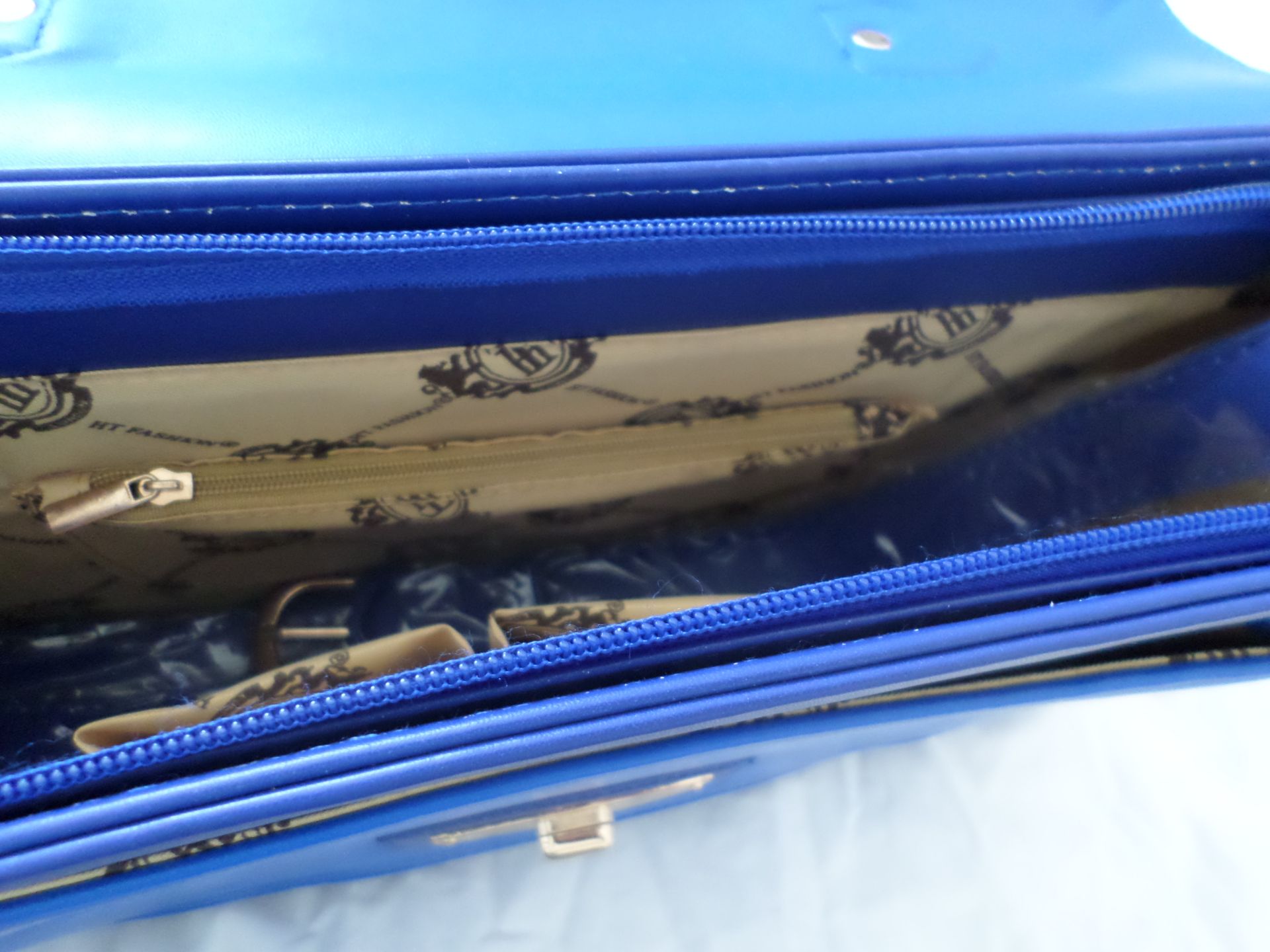 medium ht london satchel. rrp £24.99 each. brand new. - Image 2 of 2