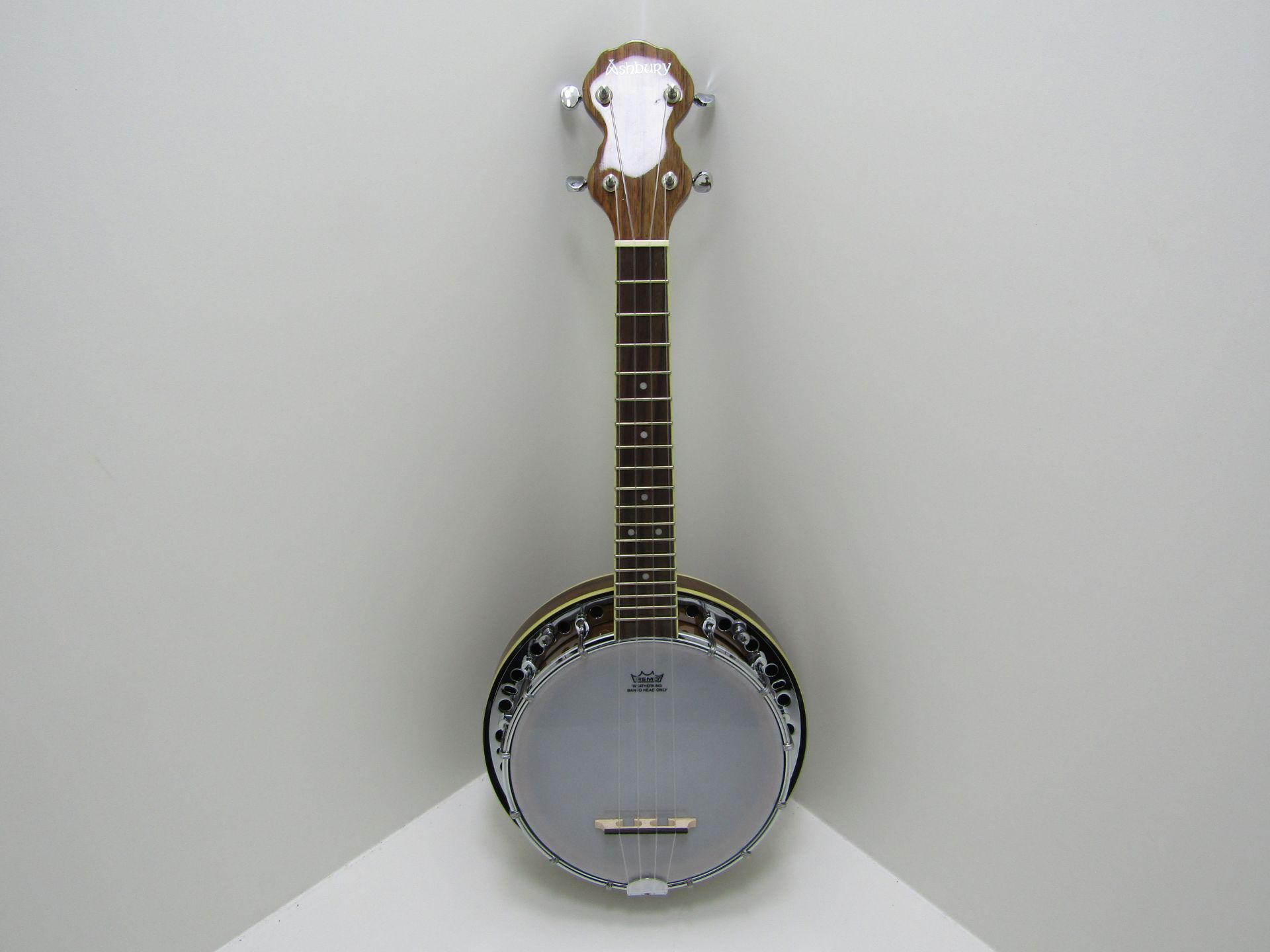 Ashbury AB-34 Ukulele Banjo. Boxed.