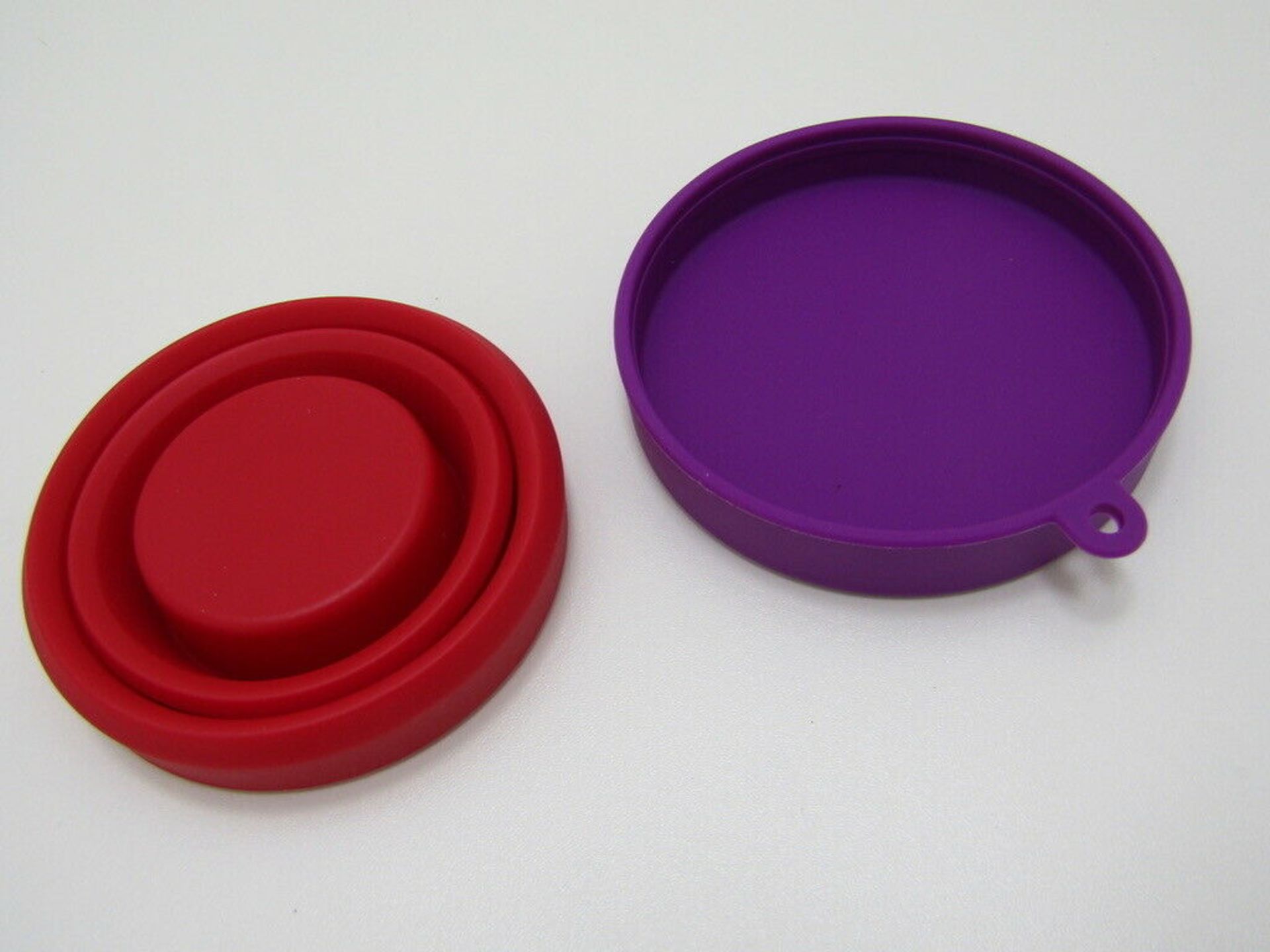 8 x Pop up cups. Various colours. - Image 4 of 10