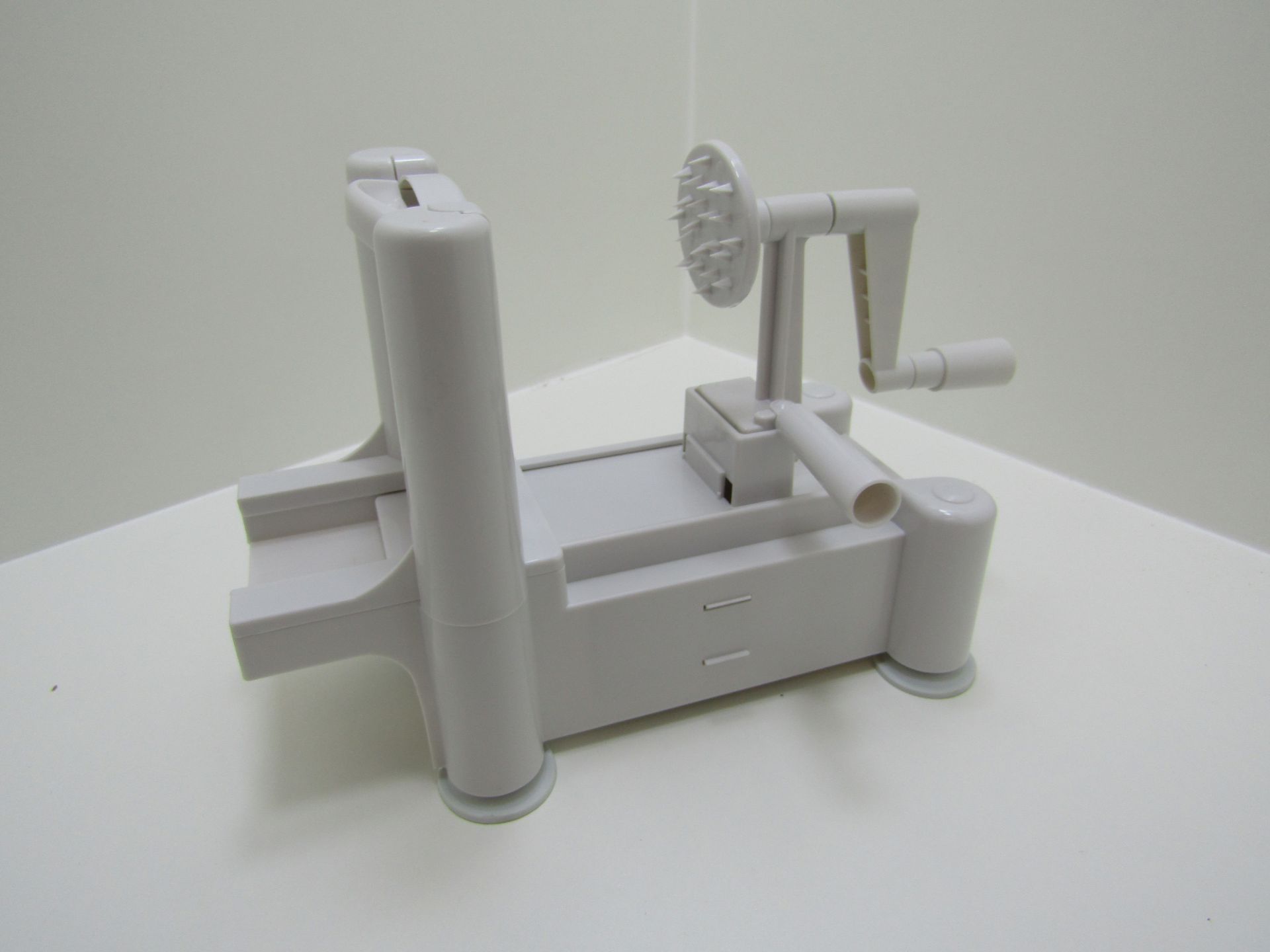 Vegetable spiral slicer & Noodle Maker HW3018. - Image 6 of 8