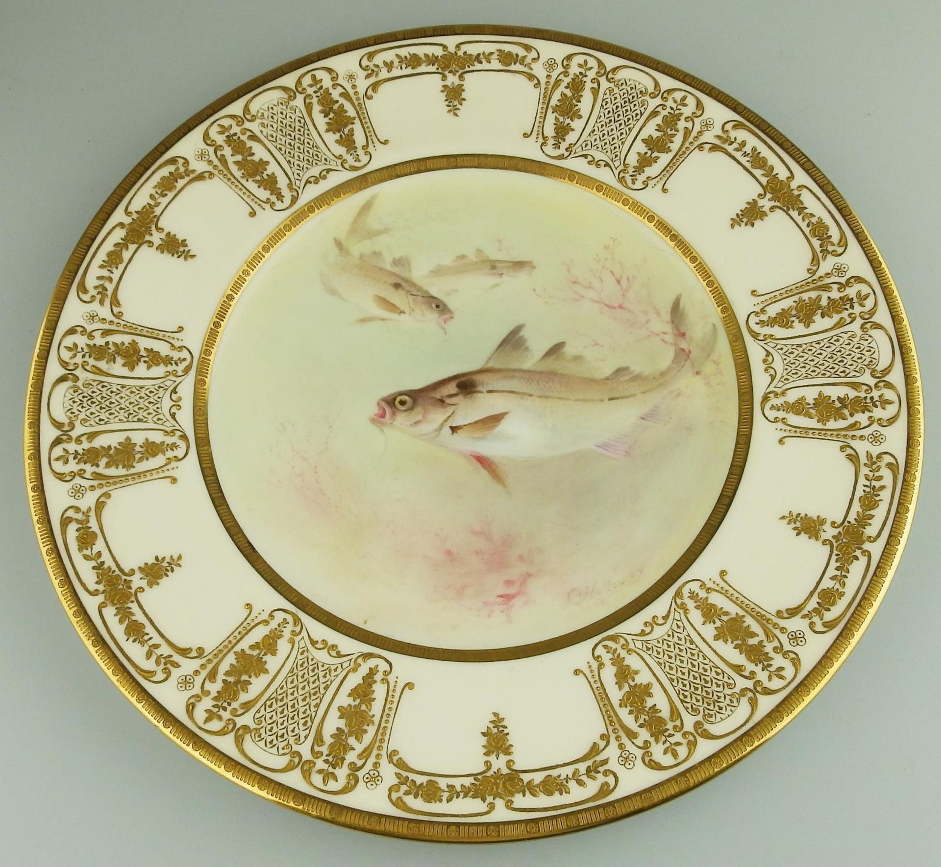 A wonderful Royal Doulton hand painted with Fish Cabinet Plate by CHolloway C.1900 - Image 2 of 4