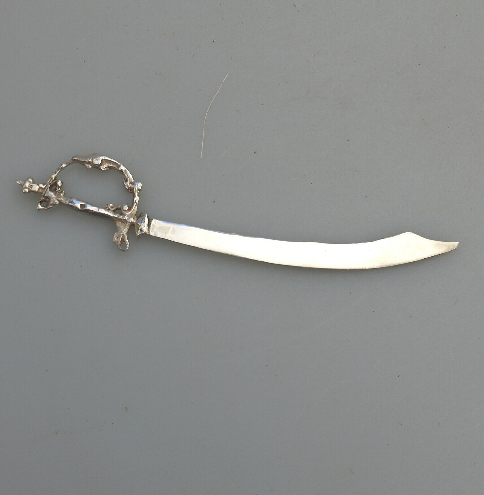 A novelty Egyptian solid silver Scimitar / Sword Letter Opener C.20thC - Image 3 of 6