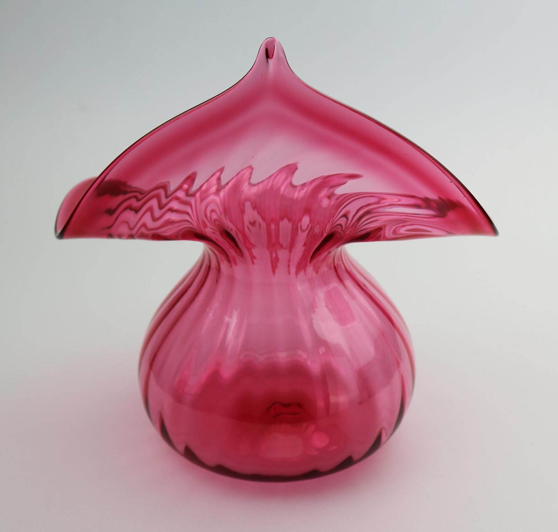 A fine Art Nouveau cranberry glass large Jack in Pulpit Vase C.19thC - Image 4 of 8