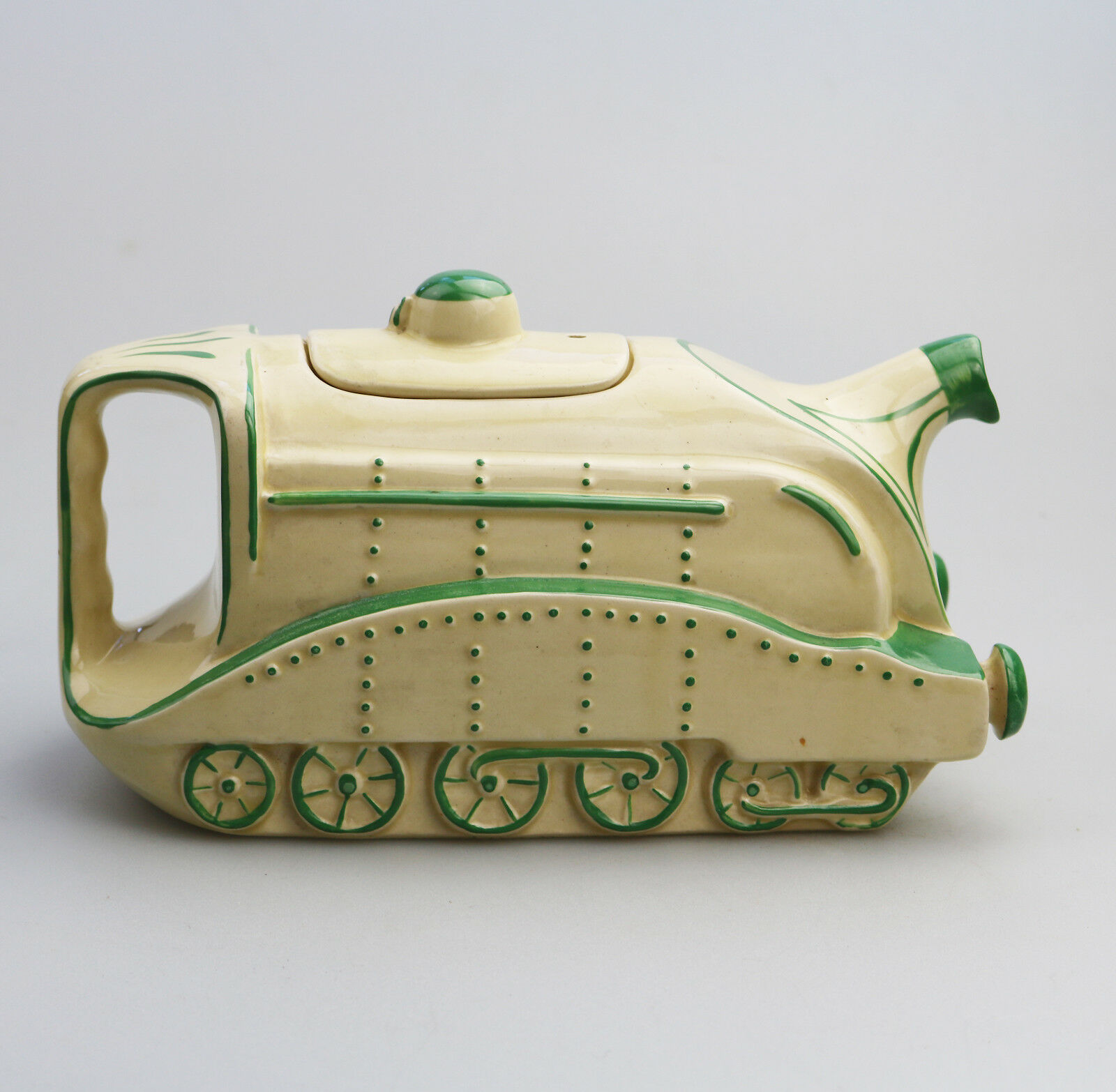 An extremely rare Sadler Mallard Train pottery Teapot C.1930's