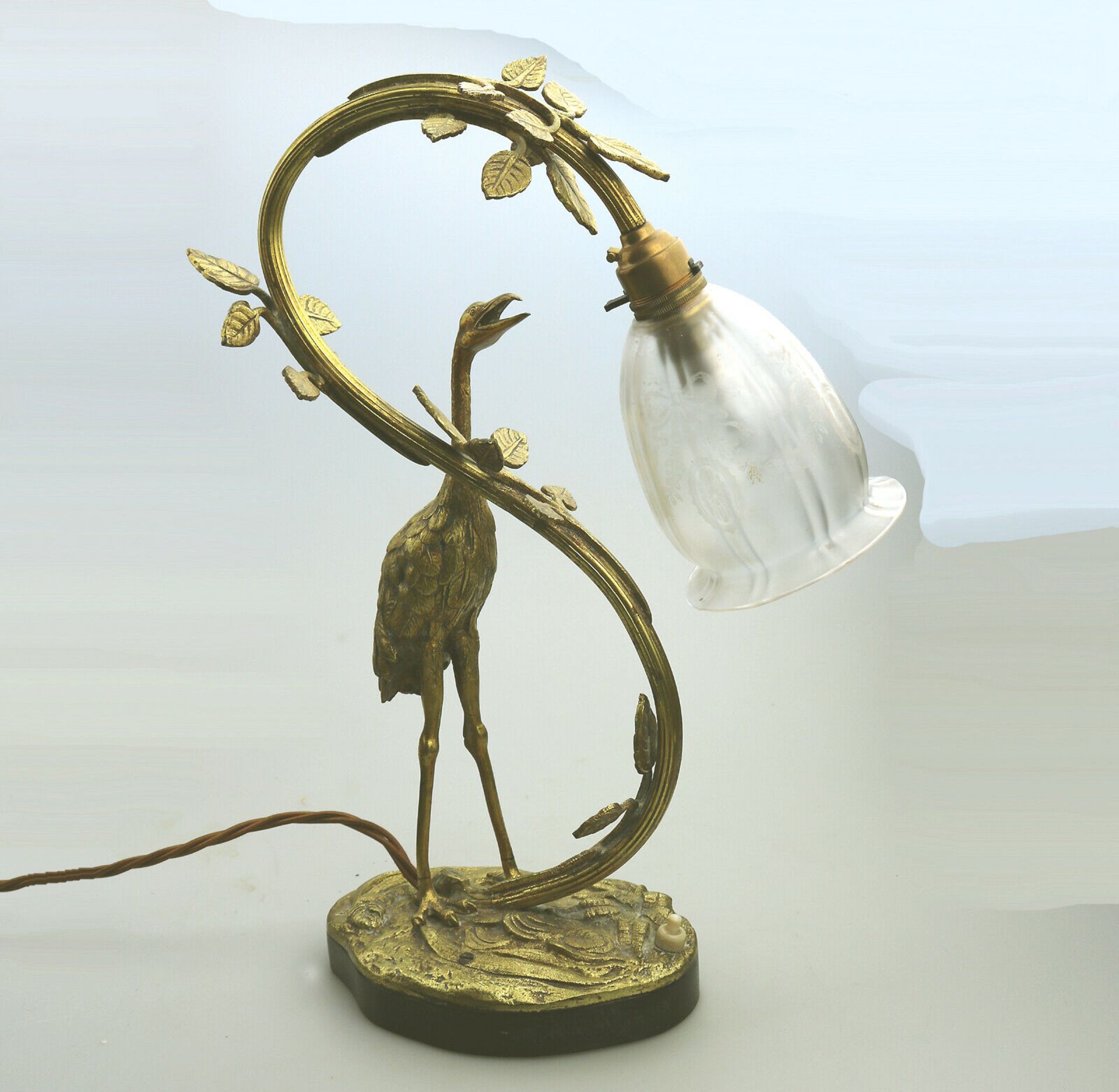 A good Edwardian gilt brass novelty Table Lamp 20thC - Image 2 of 7