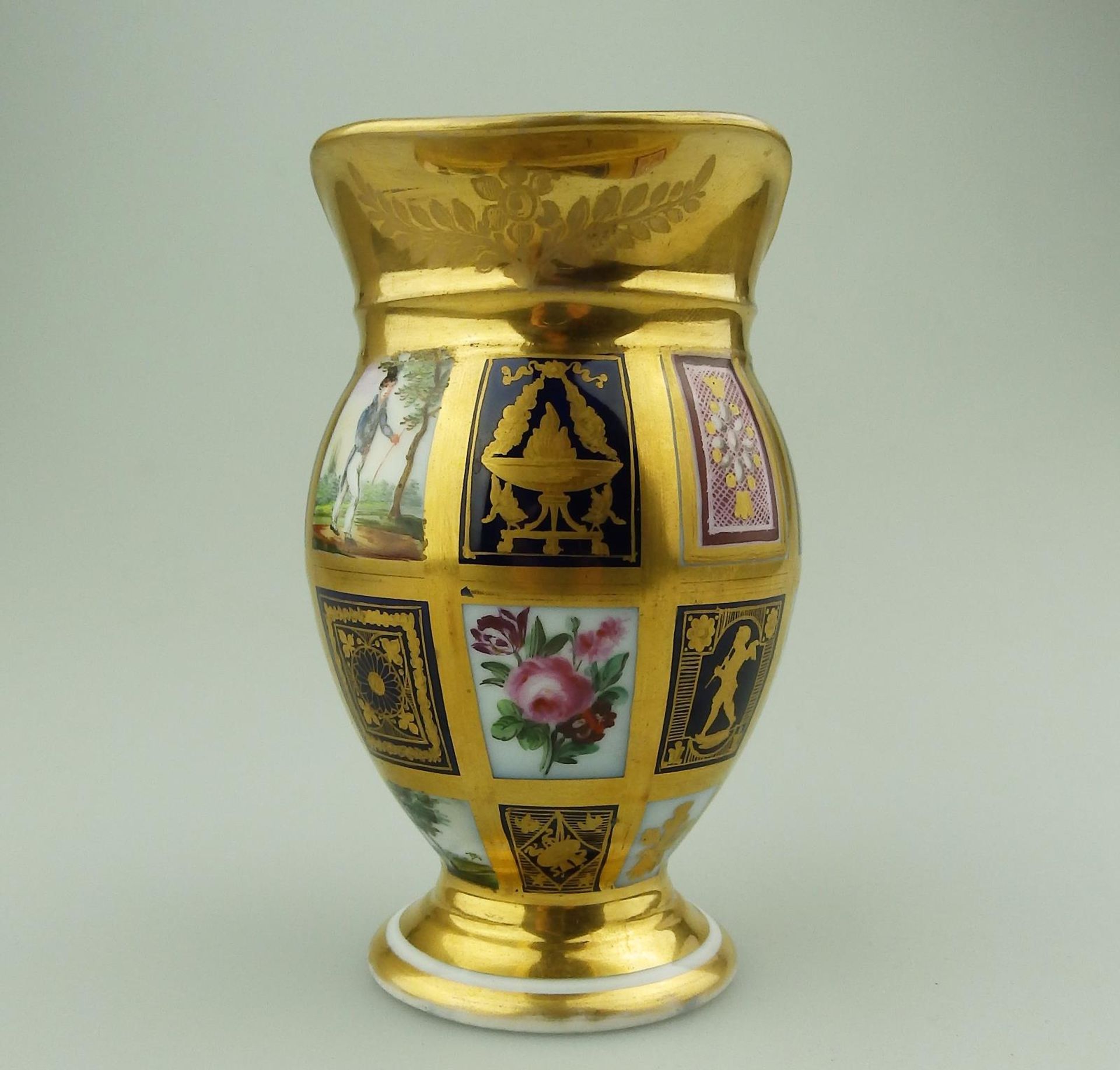 An extraordinary & very fine Old Paris porcelain gilt Jug 19thC - Image 4 of 11