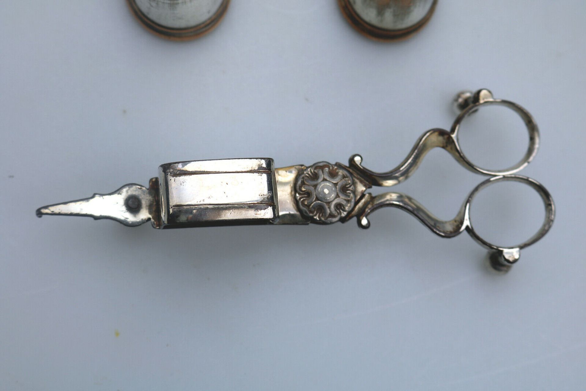 An extremely rare Old Sheffield Plate Georgian double Candle Snuffer Set C.1812 - Image 4 of 7