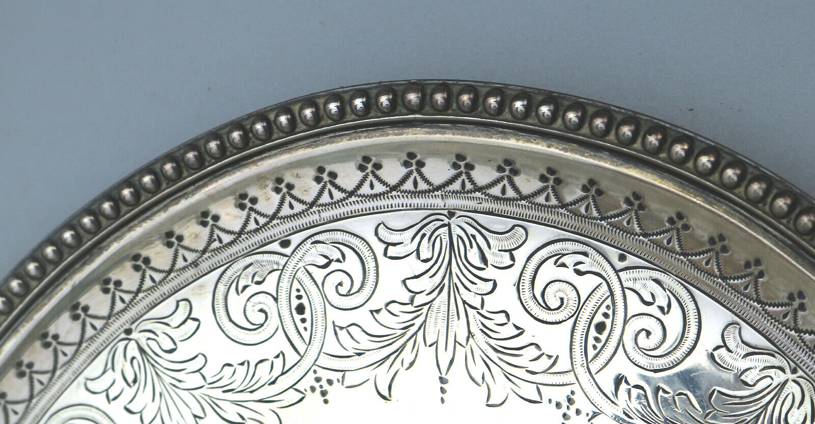 A fine solid silver Ink stand with engraved tray and lid by Elkington C.1877 - Image 6 of 12